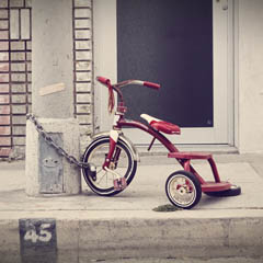 谁能介绍下的短信轰机轰炸app下载安卓手机